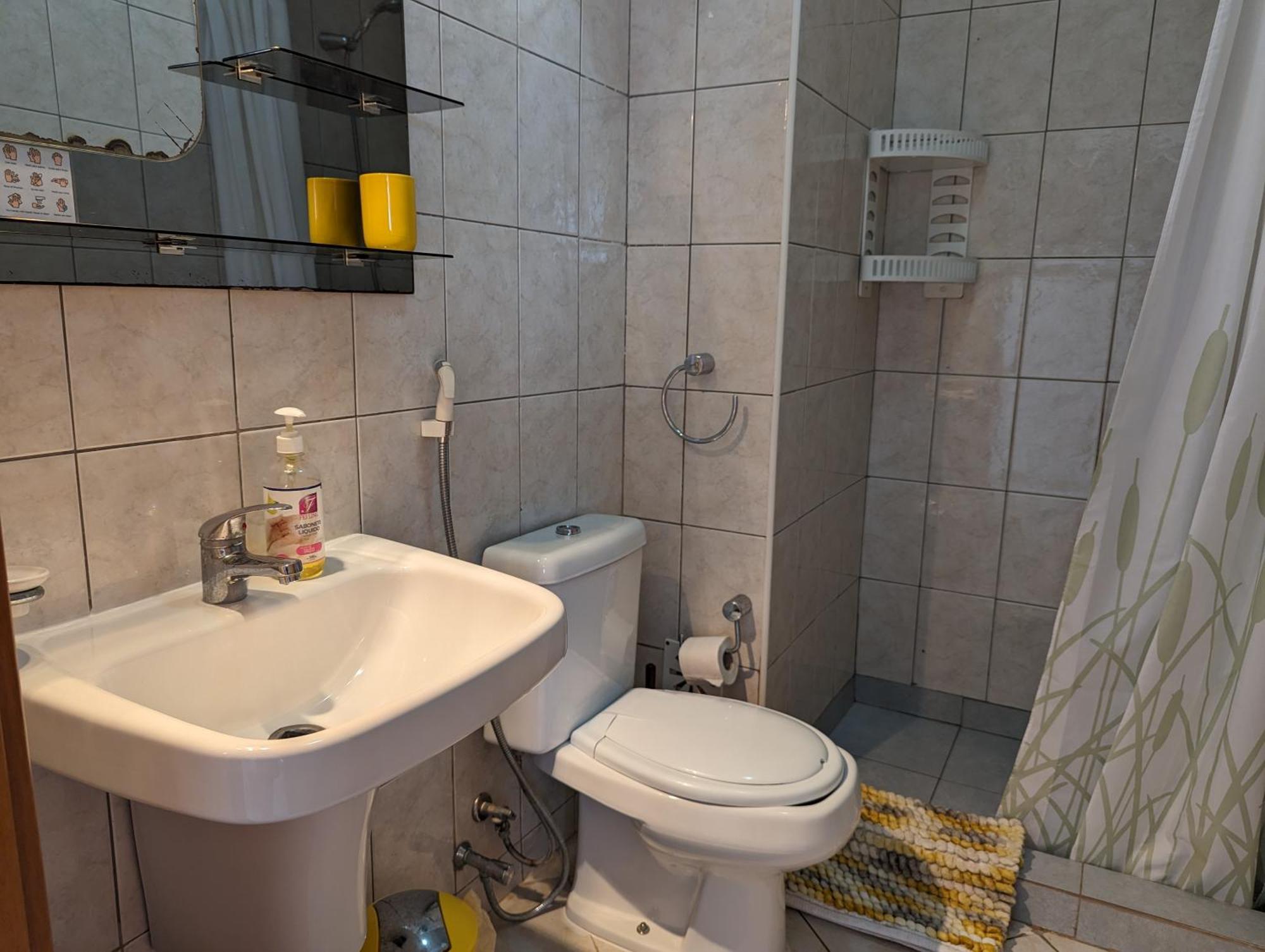Vila Cabral 1 Bed Apt - Wi-Fi & Air Con Included ซาลเรย์ ภายนอก รูปภาพ